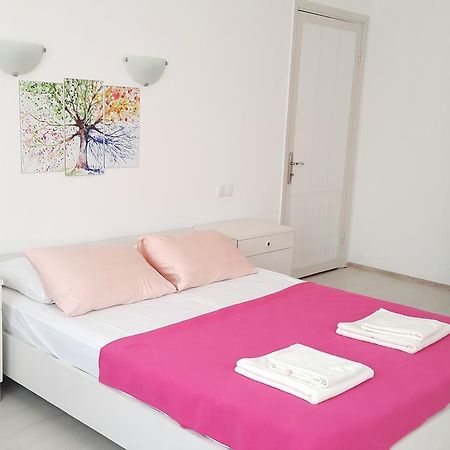 Ayvalik Pansiyon Ngoại thất bức ảnh