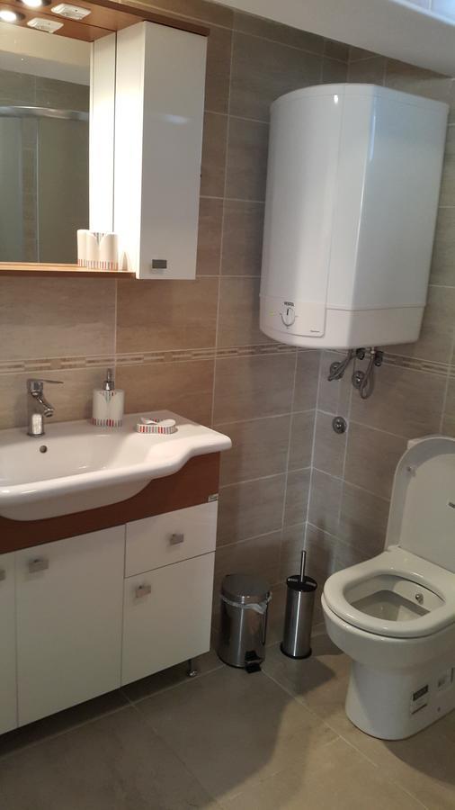 Ayvalik Pansiyon Ngoại thất bức ảnh